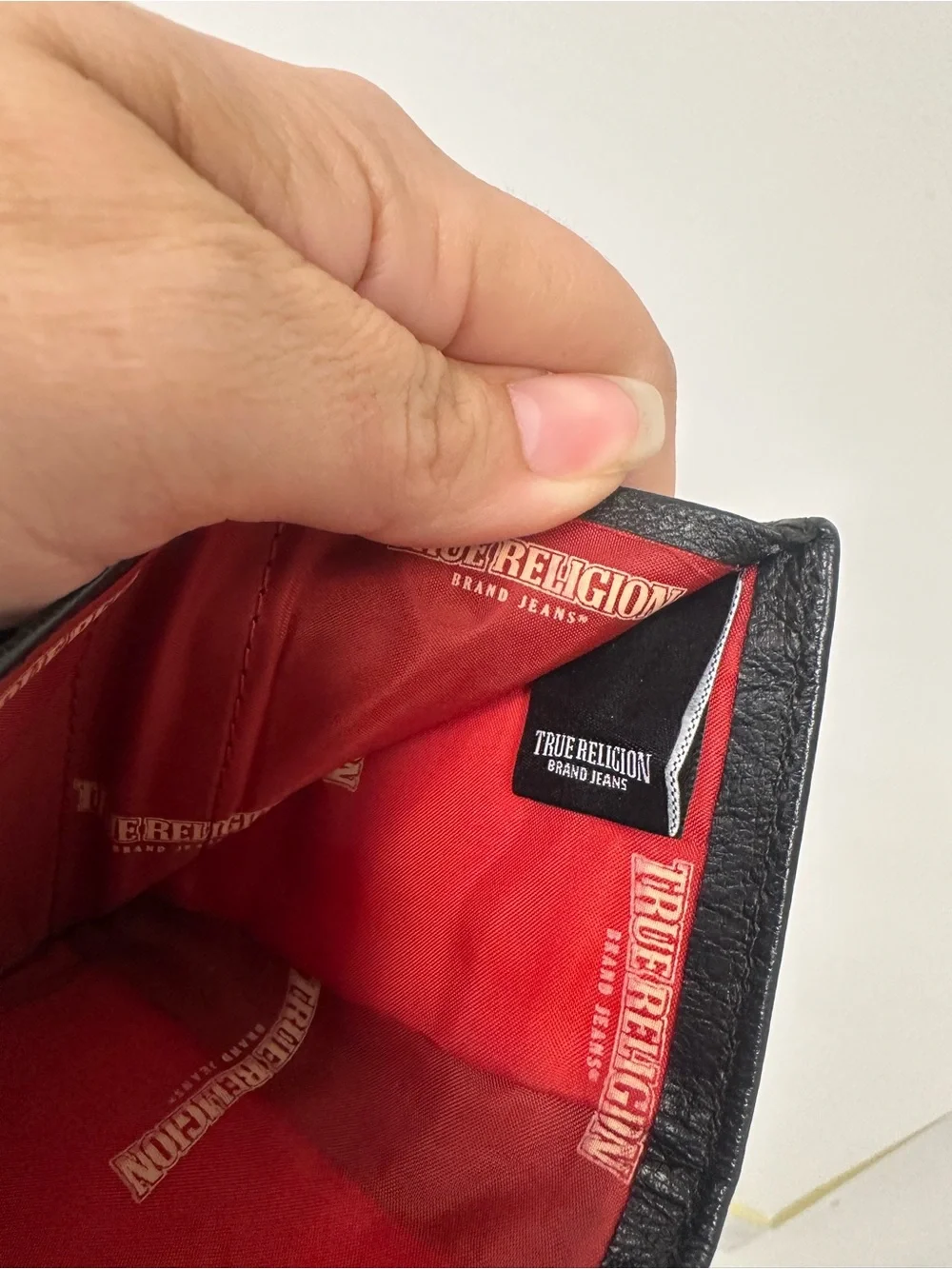 True Religion Sway Trifold Leather Wallet Black TR201014